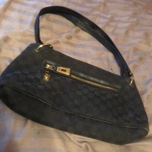 Vintage Gucci grab an go purse